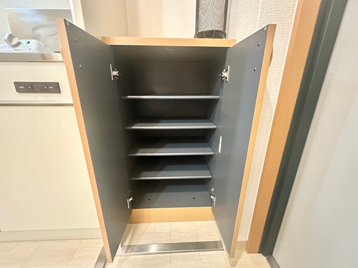 物件内観写真15　(靴箱)