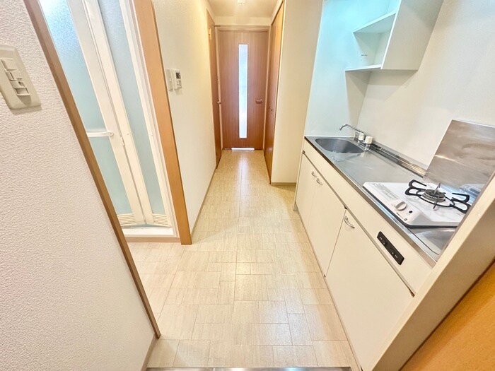 物件内観写真18　(廊下)