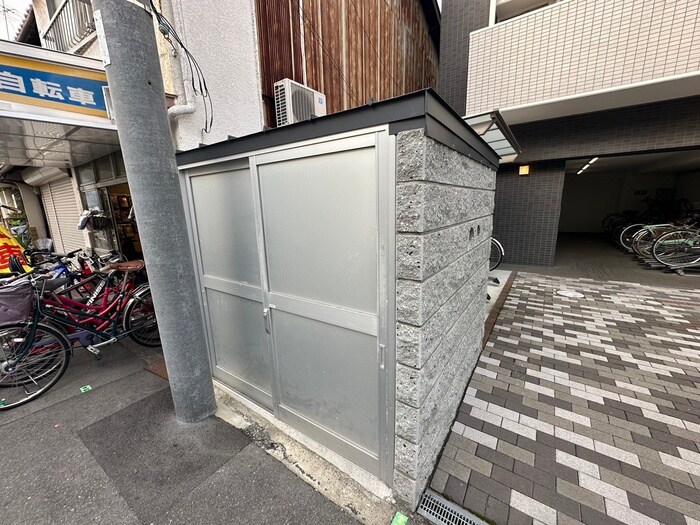 物件外観写真4　(建物設備)
