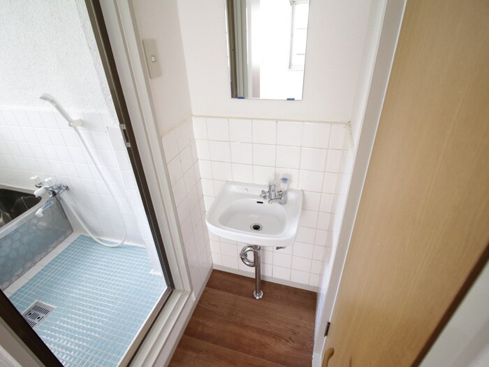 物件内観写真15　(洗面)