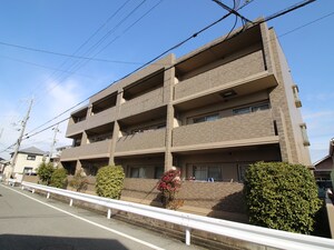 グランドシャリオ外観写真