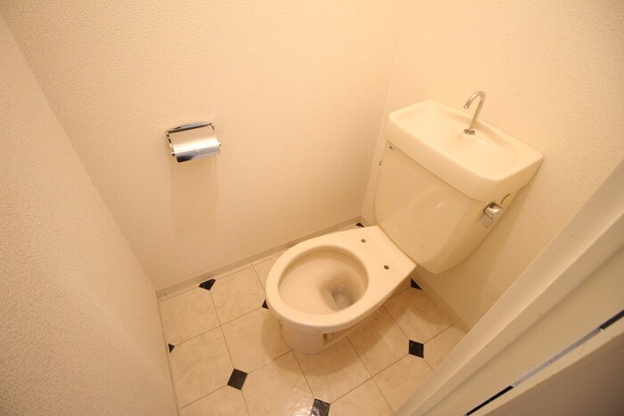 物件内観写真14　(トイレ)