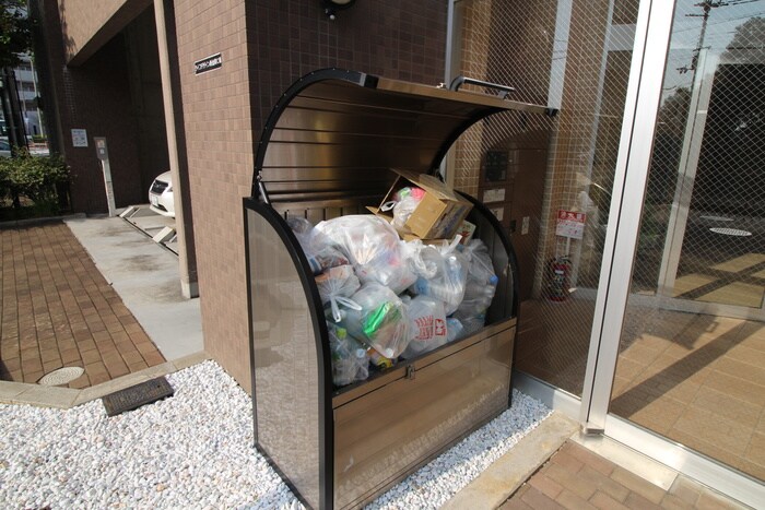 物件外観写真6　(建物設備)