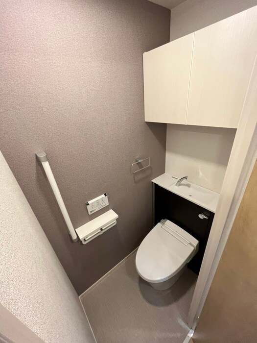 物件内観写真11　(トイレ)