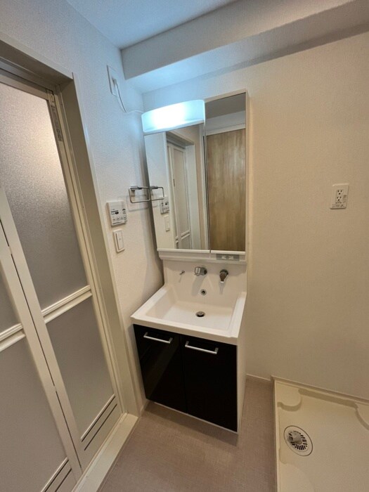 物件内観写真12　(洗面)