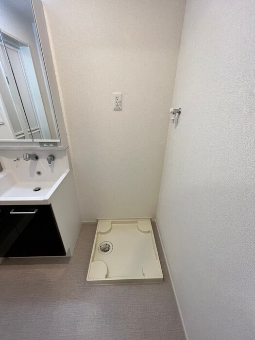 物件内観写真13　(洗濯機置場)