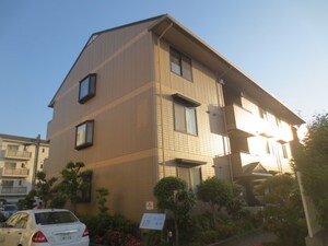 ファミ－ル高木Ａ棟外観写真