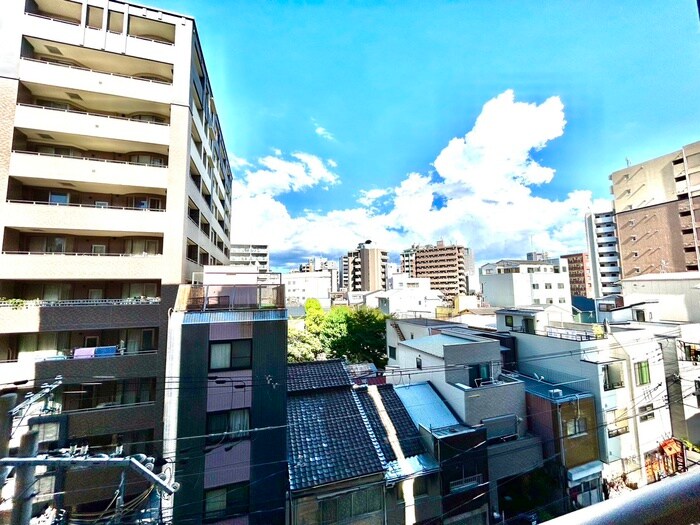 物件内観写真15　(室内からの展望)