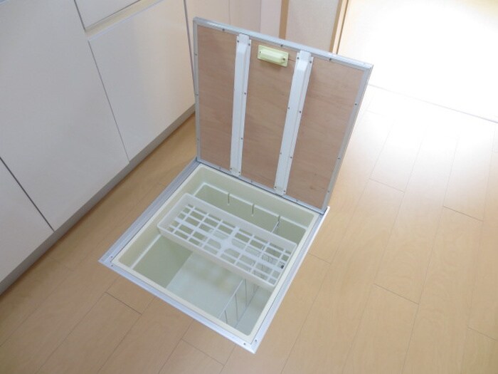 物件内観写真13　(収納)