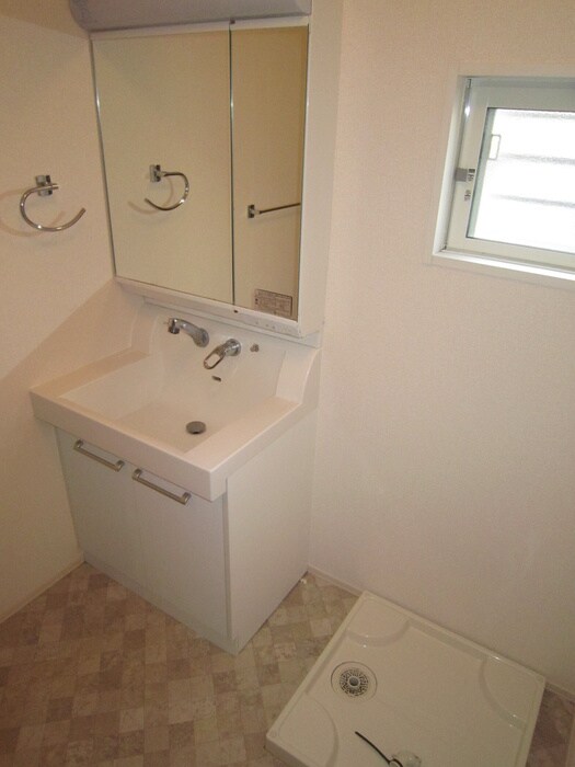 物件内観写真7　(洗面)