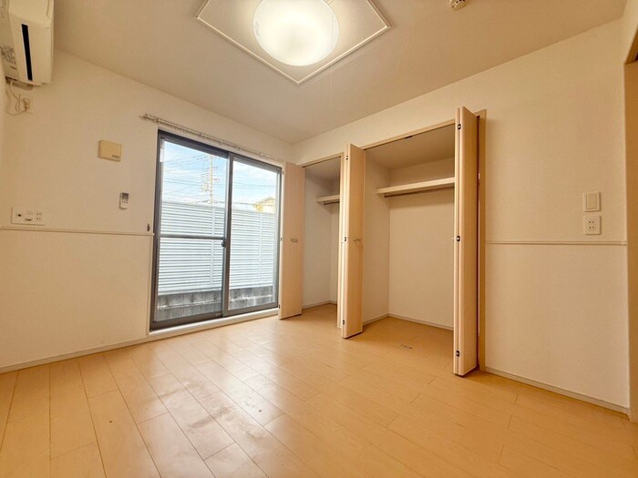 物件内観写真11　(収納)