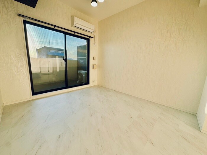 物件内観写真8　(居室)