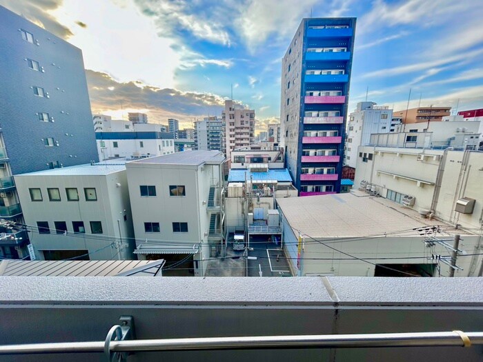 物件内観写真16　(室内からの展望)