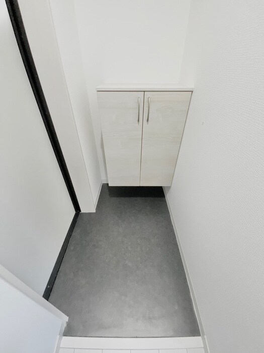 物件内観写真15　(玄関)