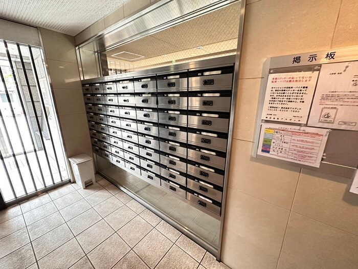 物件外観写真2　(同型モデル)