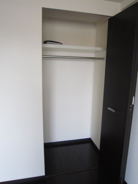 物件内観写真12　(収納)