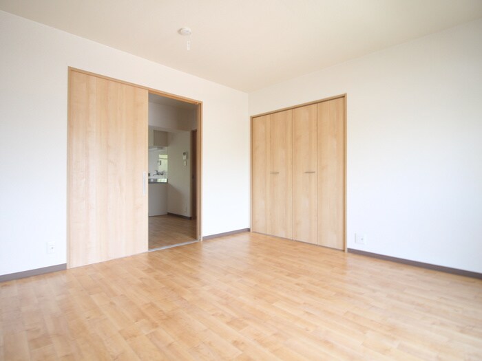 物件内観写真8　(居室)