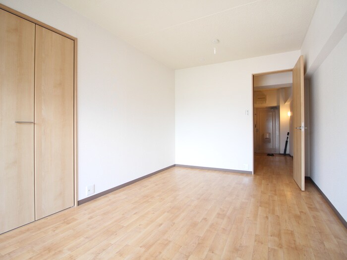 物件内観写真9　(居室)