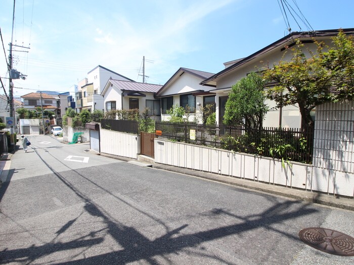 物件外観写真3　(周辺環境)