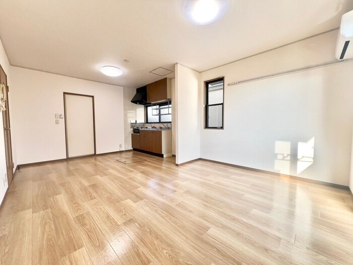 物件内観写真7　(居室)