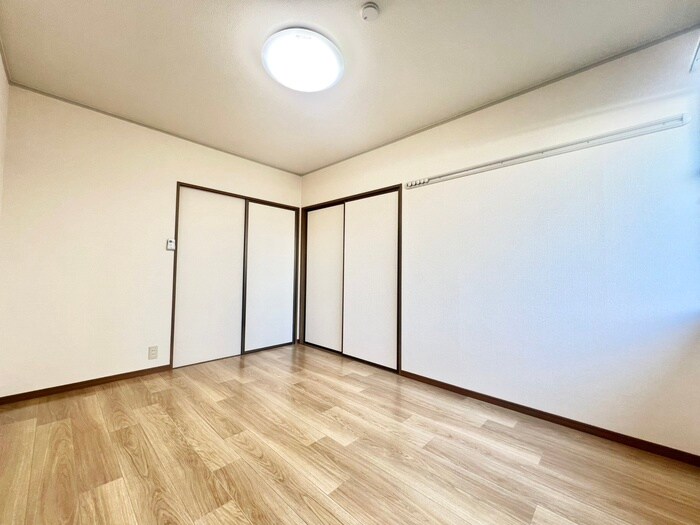 物件内観写真11　(居室)