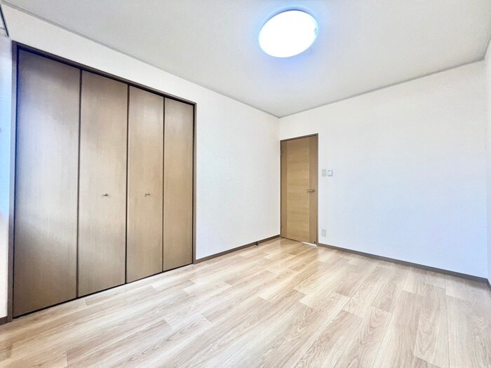 物件内観写真13　(居室)