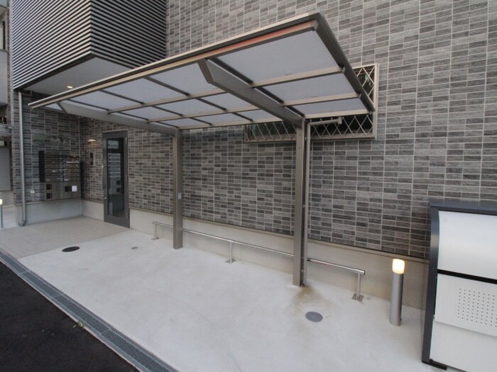 物件外観写真5　(駐輪場)