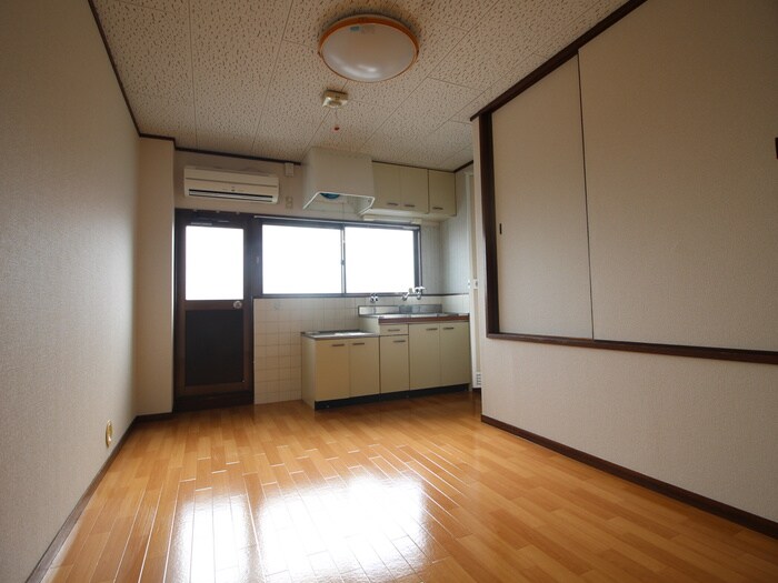 物件内観写真8　(内観写真)