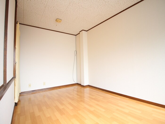 物件内観写真10　(内観写真)