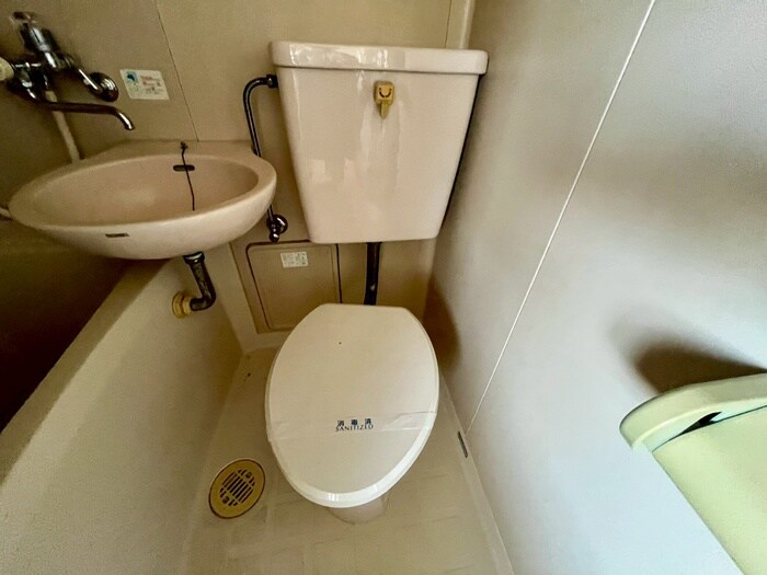 物件内観写真16　(トイレ)