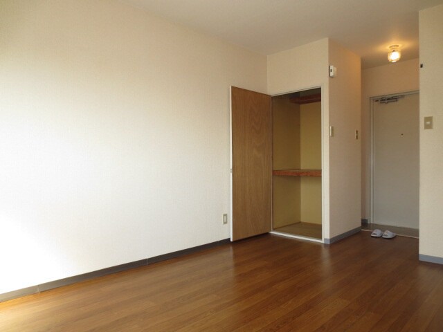 物件内観写真11　(収納)