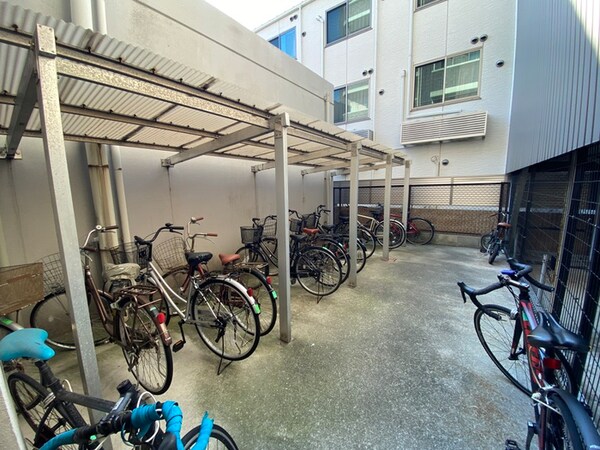 駐輪場