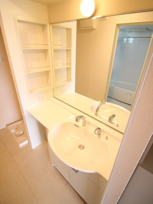 物件内観写真11　(洗面)