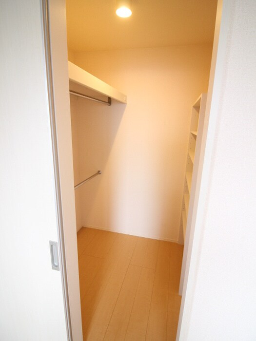 物件内観写真17　(収納)