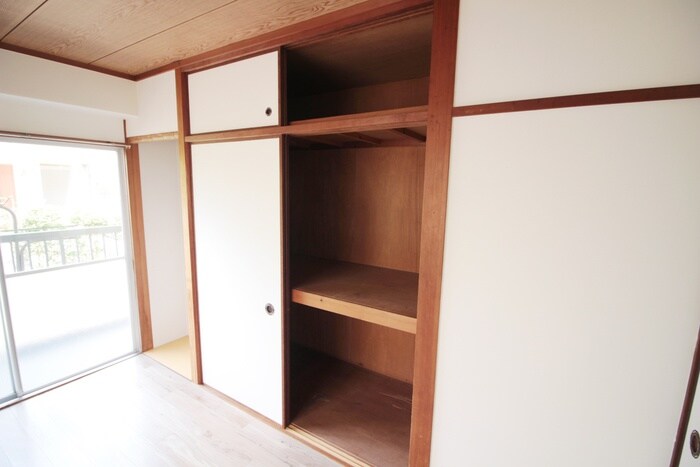 物件内観写真16　(収納)