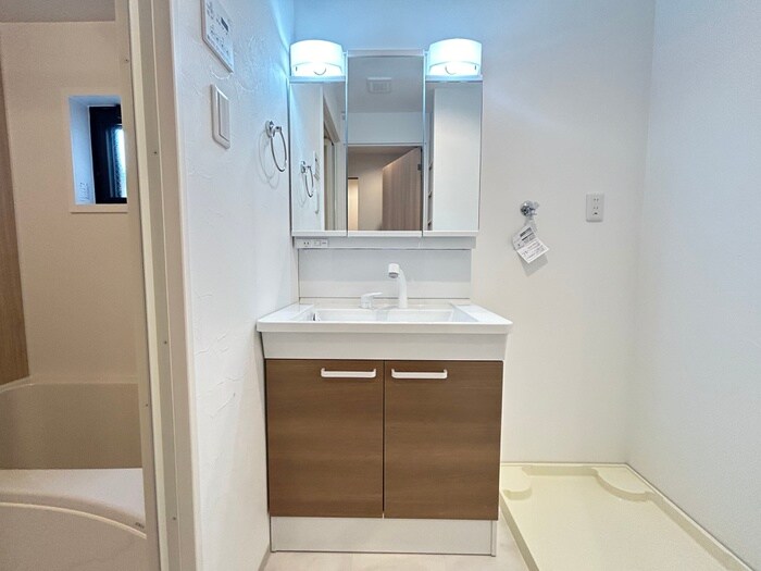 物件内観写真12　(洗面)