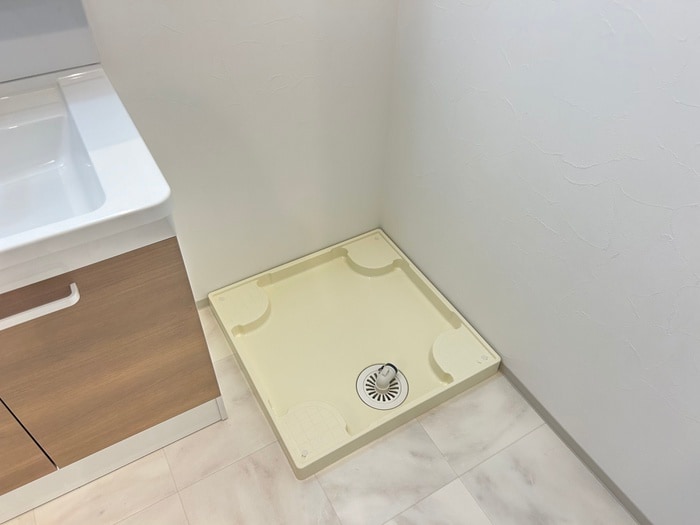 物件内観写真13　(洗濯機置場)