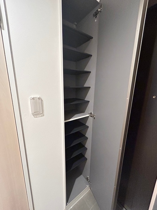物件内観写真15　(靴箱)