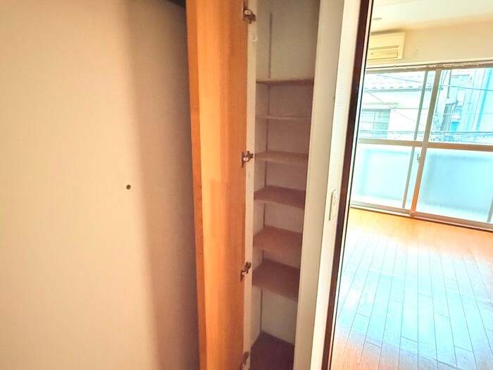 物件内観写真22　(収納)