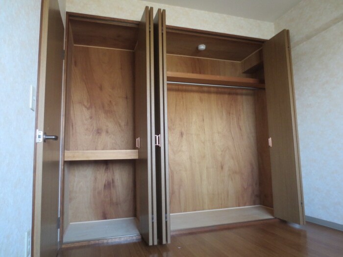 物件内観写真13　(収納)