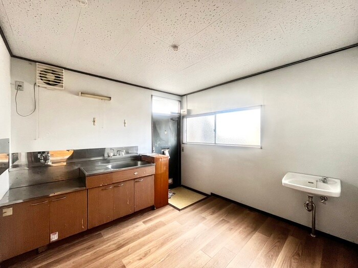 物件内観写真4　(居室)