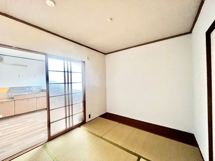 物件内観写真10　(居室)