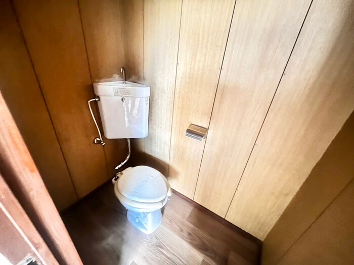 物件内観写真14　(トイレ)