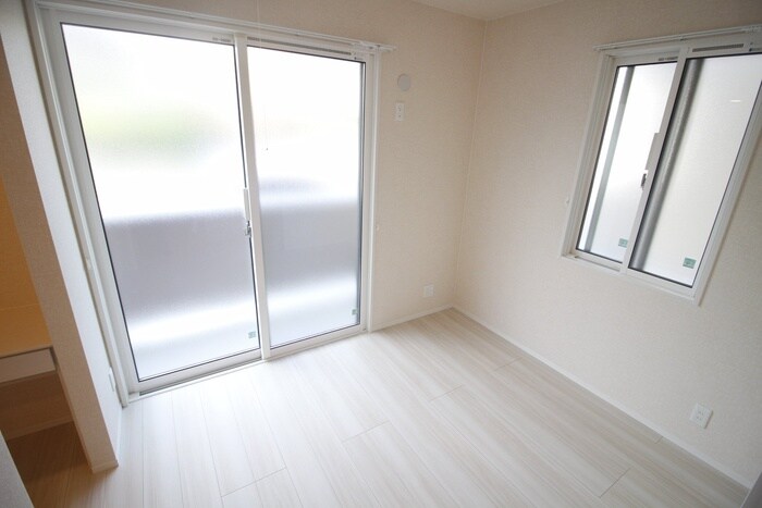 物件内観写真9　(居室)