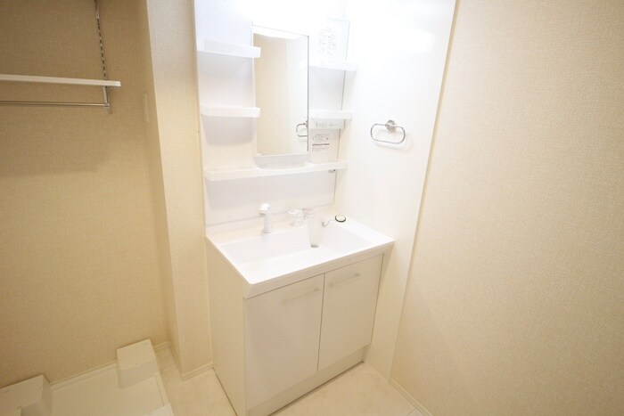 物件内観写真13　(洗面)