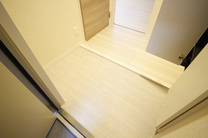 物件内観写真17　(玄関)