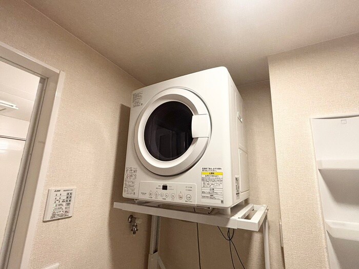 物件内観写真18　(洗濯機置場)