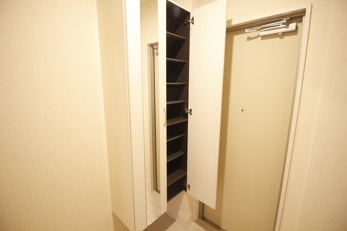 物件内観写真18　(靴箱)