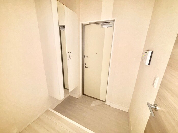 物件内観写真19　(玄関)