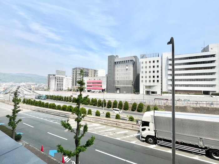 物件内観写真17　(室内からの展望)